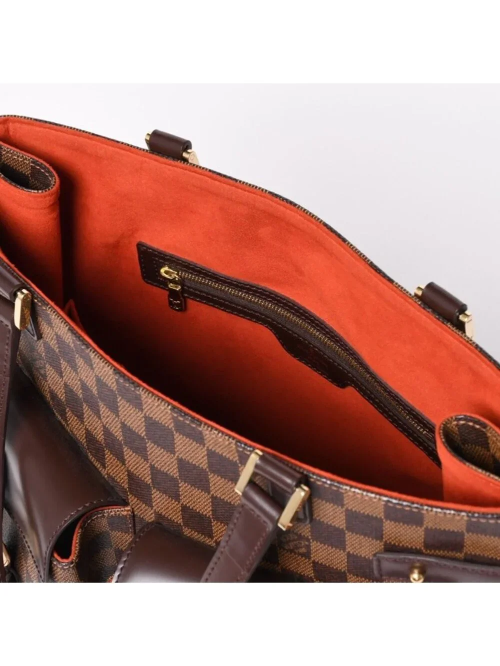 Louis Vuitton open some